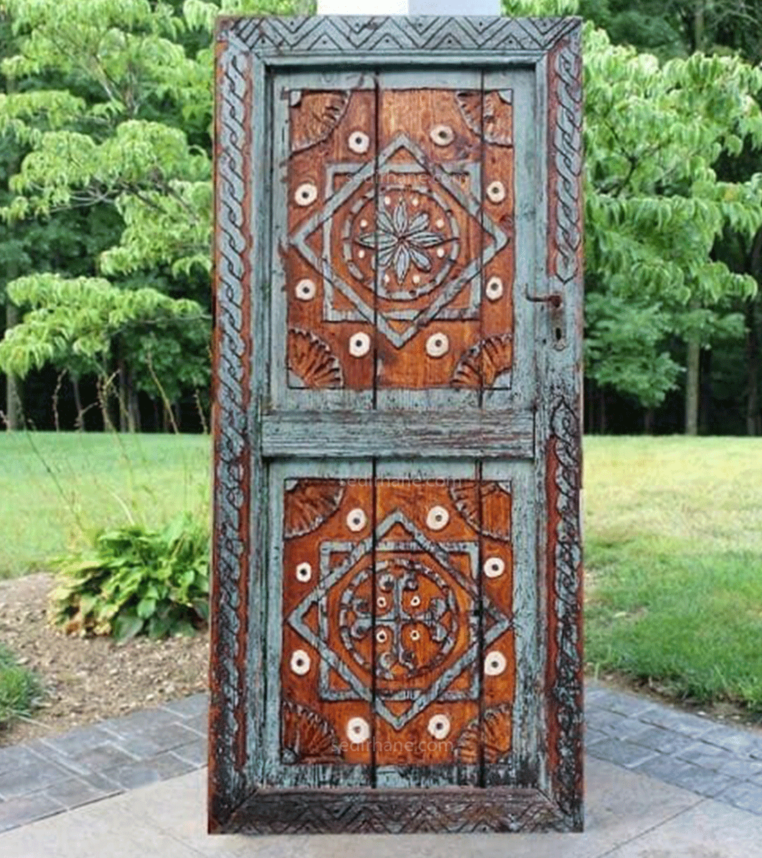 Çiçek Desenli Osmanlı Motif Ahşap Kapı